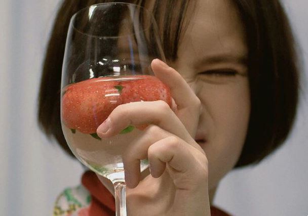 总机接待岗位职责