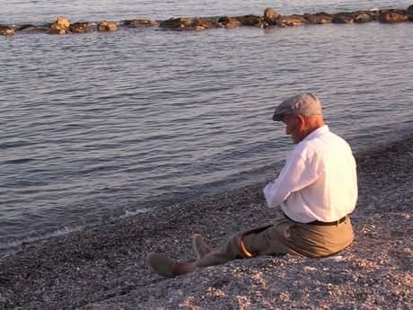 装饰工程总经理岗位职责