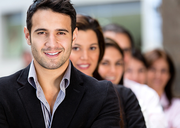 职场毒鸡汤：会“拍马屁”才能混得好！