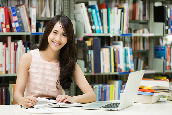 如何制作excel动态图表？