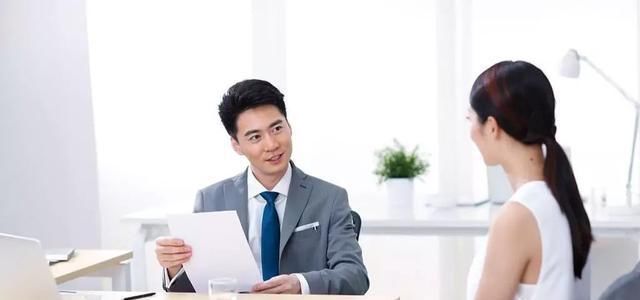 爱出脑筋急转弯儿的面试官